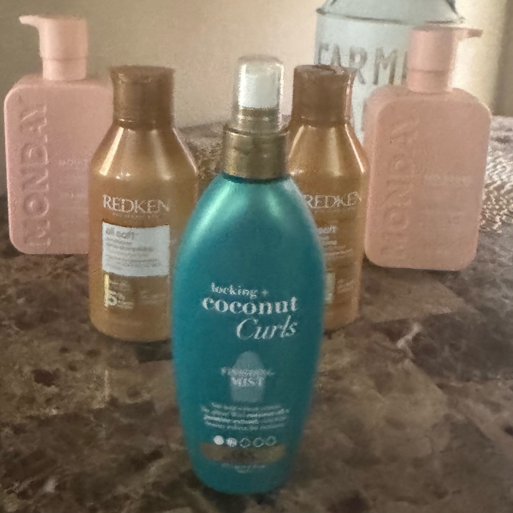 Redken Gold Hair Styling Collection